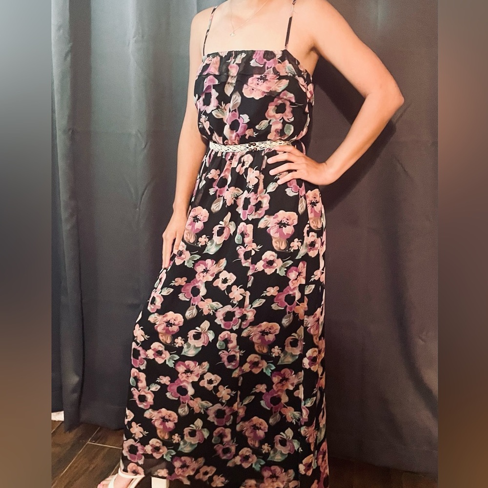 Long floral maxi dress. Great for so many occasions!